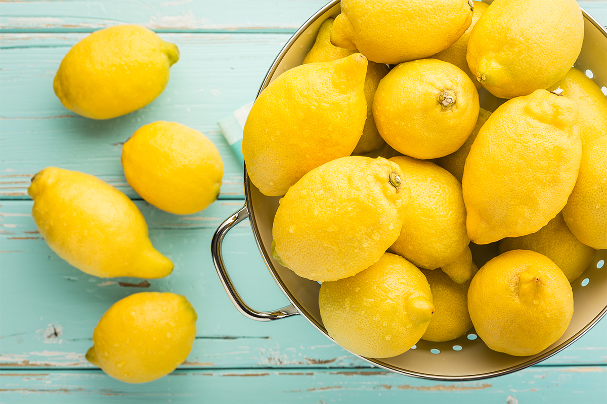 prodotti naturali: limoni 