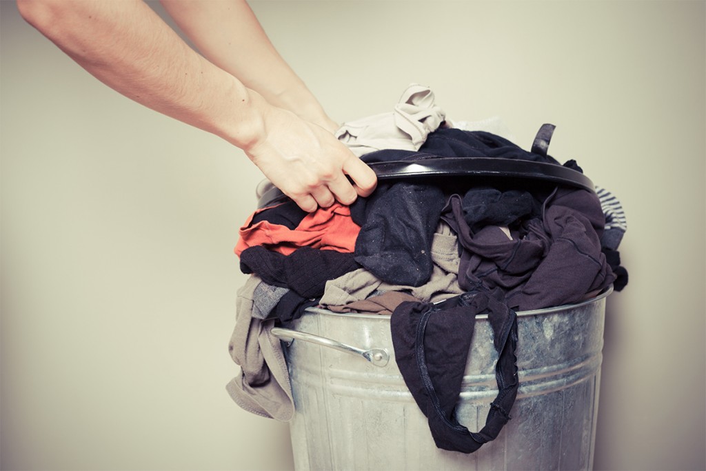 buttare i vestiti che non si usano