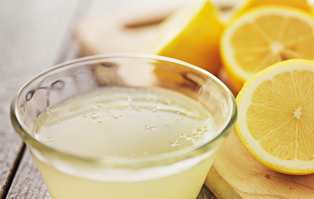 Limone per pulire argenteria